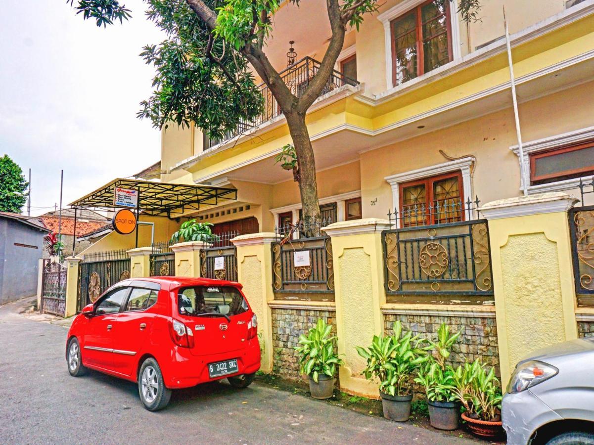 Spot On 90295 Simprug Residence จาการ์ตา ภายนอก รูปภาพ
