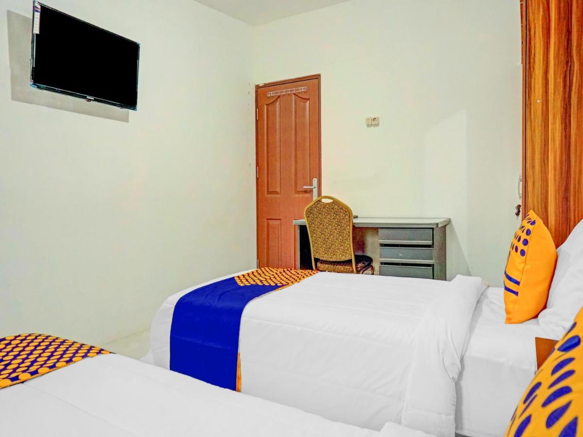 Spot On 90295 Simprug Residence จาการ์ตา ภายนอก รูปภาพ