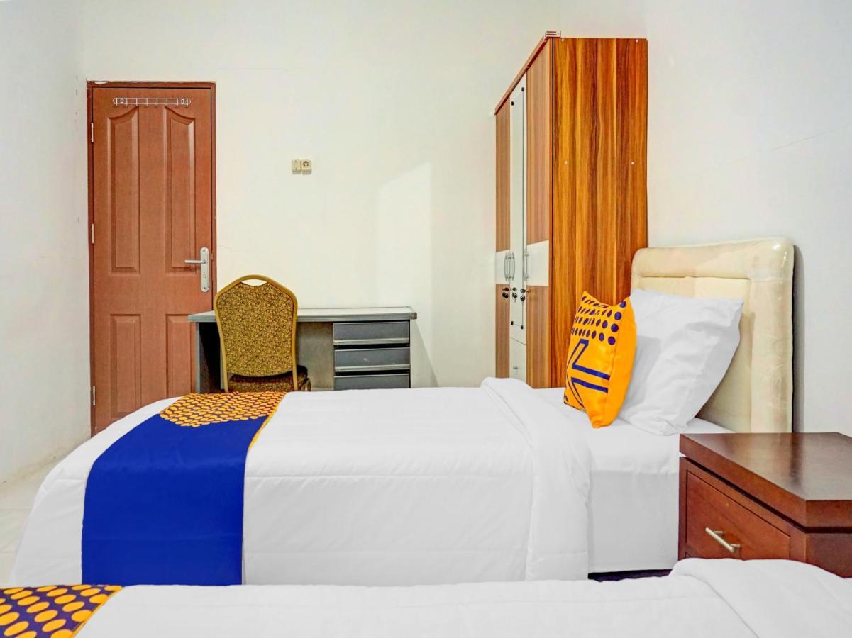 Spot On 90295 Simprug Residence จาการ์ตา ภายนอก รูปภาพ