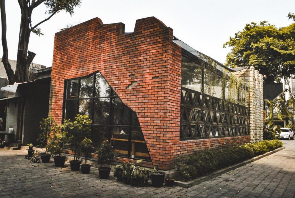 Spot On 90295 Simprug Residence จาการ์ตา ภายนอก รูปภาพ