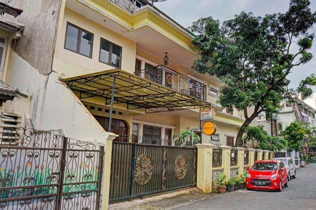 Spot On 90295 Simprug Residence จาการ์ตา ภายนอก รูปภาพ